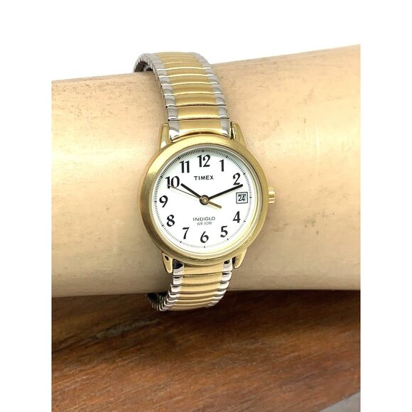 Timex Womens Watch T2H381 Indiglo Quartz Petite 2-Tone White Dial Expansion Band - Picture 11 of 14